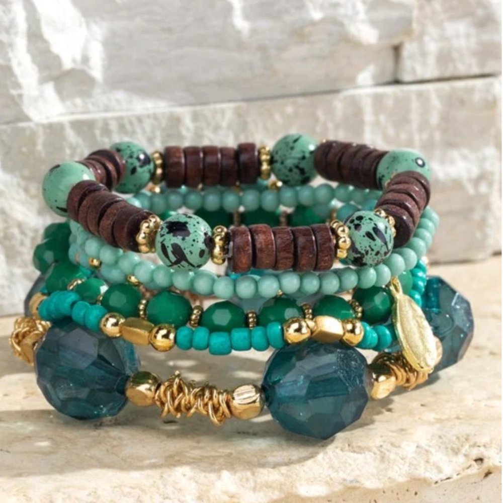 Deep Blue Sea Beaded Stretch Bracelet Set w Gold Tone Metal Pendant